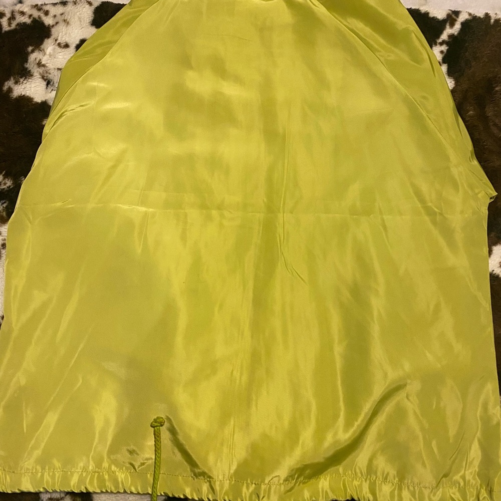 Windbreaker - Picture 3 of 3
